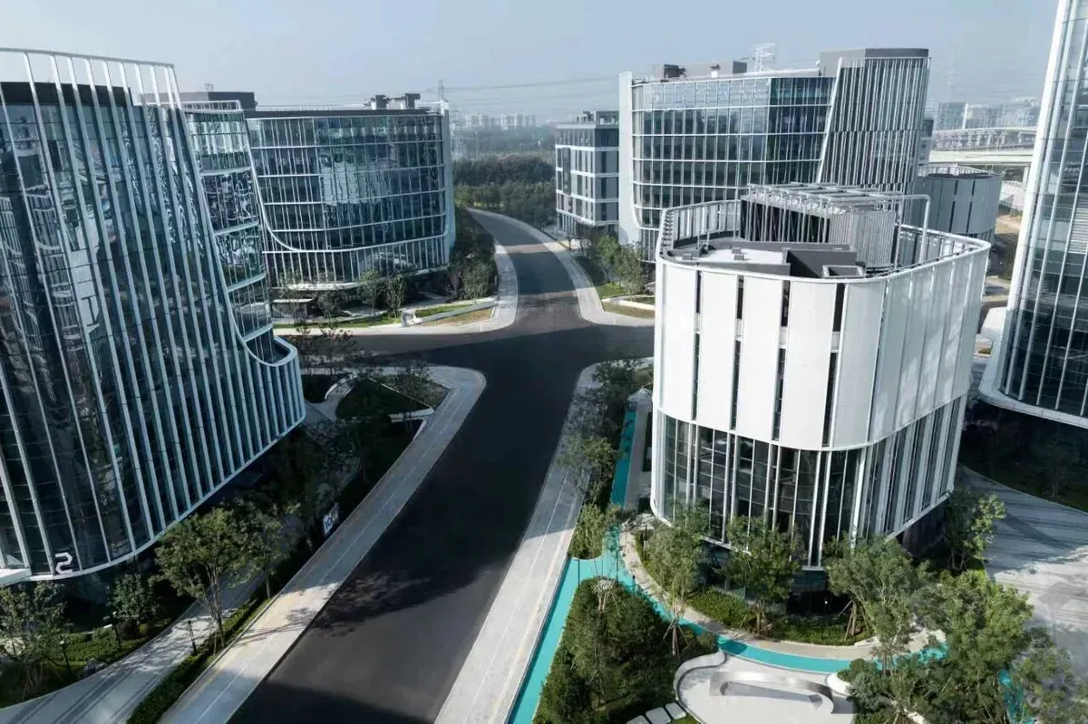 北京生命谷国际精准医学产业园 · 园区外景